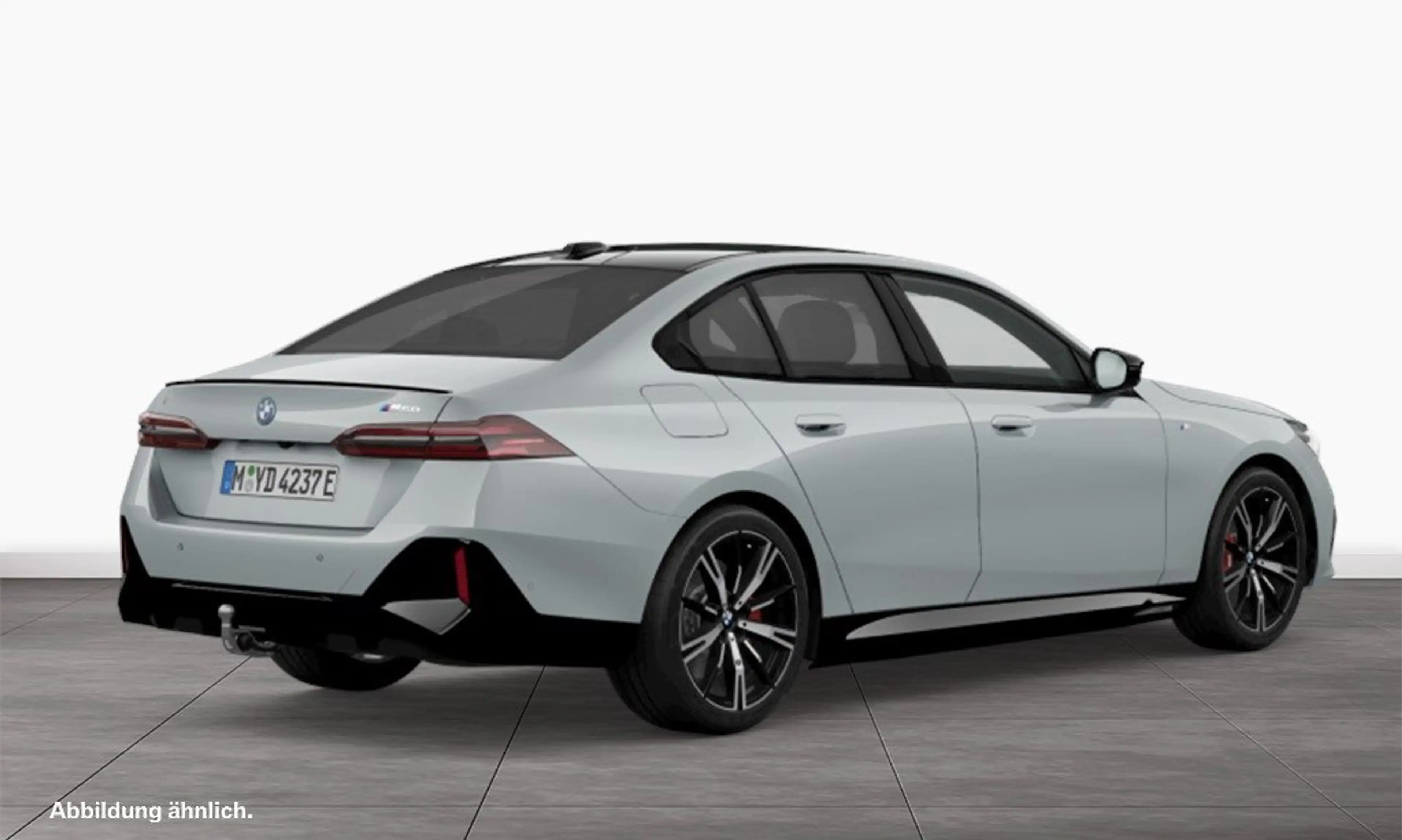 BMW i5 M60 xDrive Limousine — photo 2