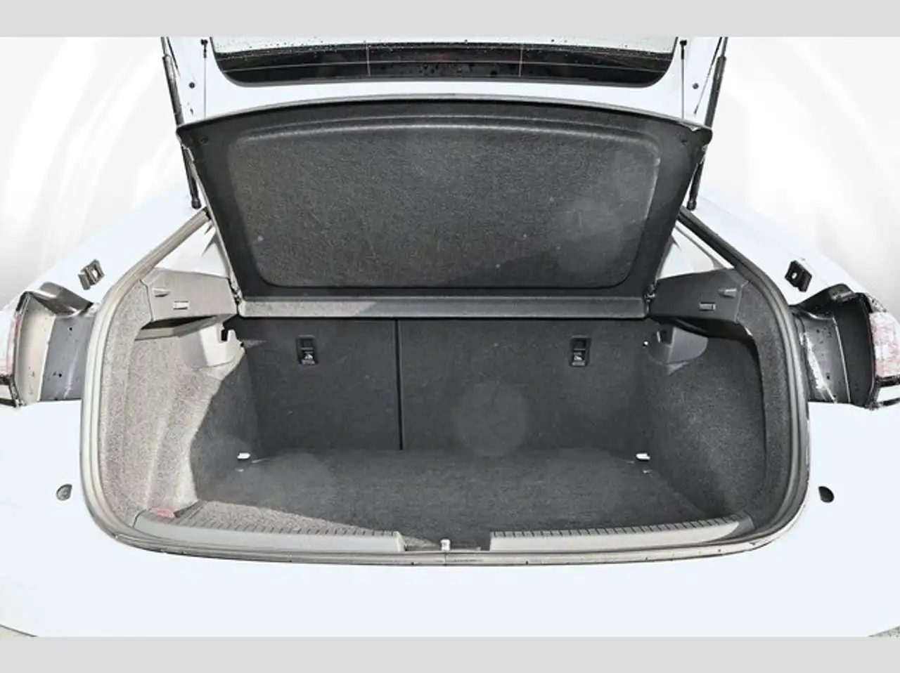 Volkswagen Taigo 1.0 l TSI DSG Style 9