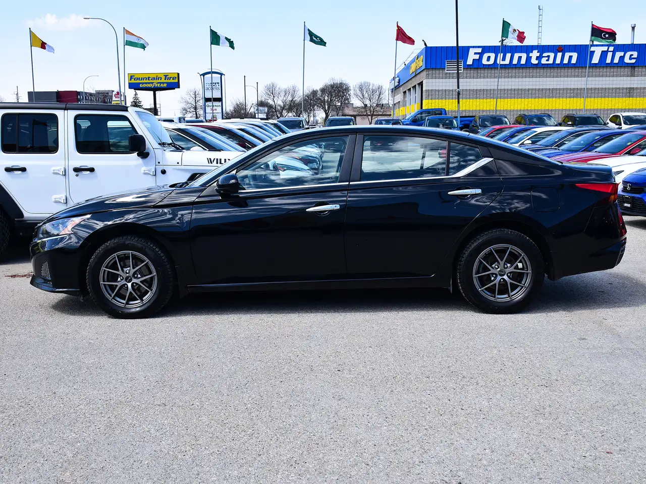 Nissan Altima снимка Nissan Altima