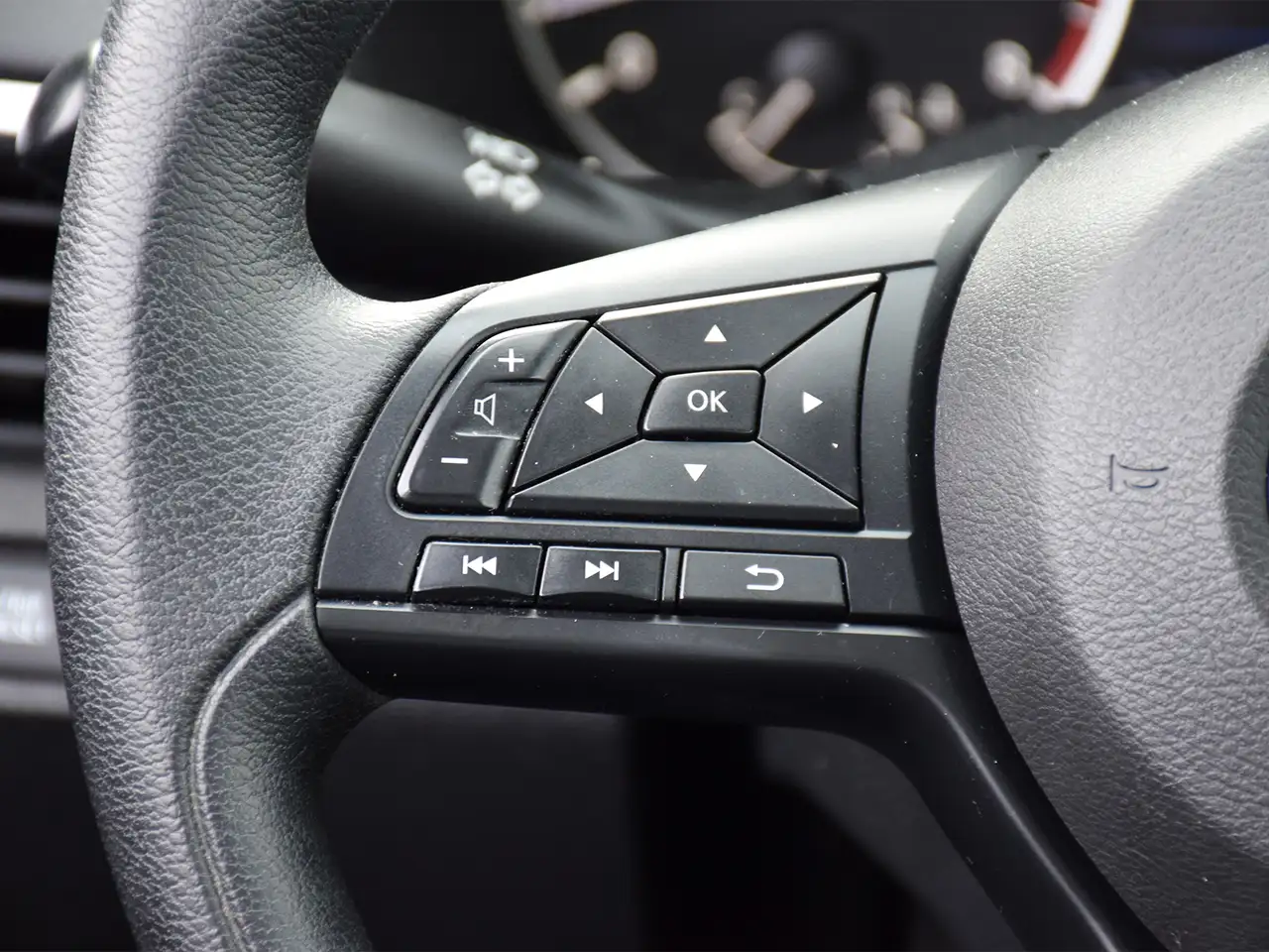 Nissan Altima снимка Nissan Altima