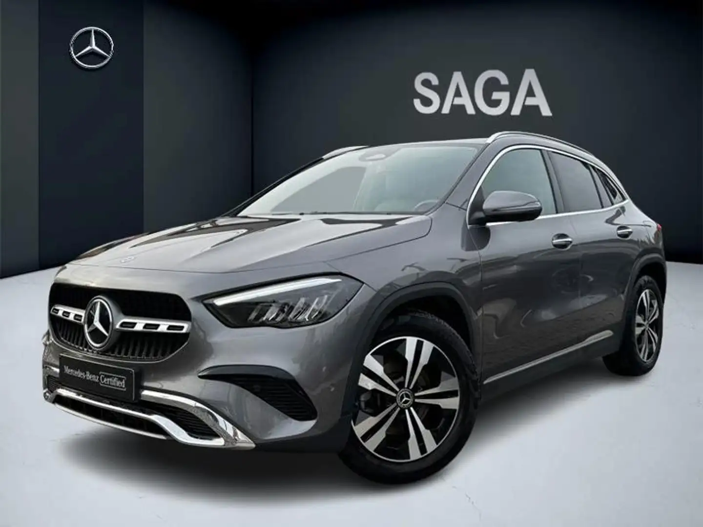 Mercedes-Benz GLA 180 d Luxury Line Grijs - 1
