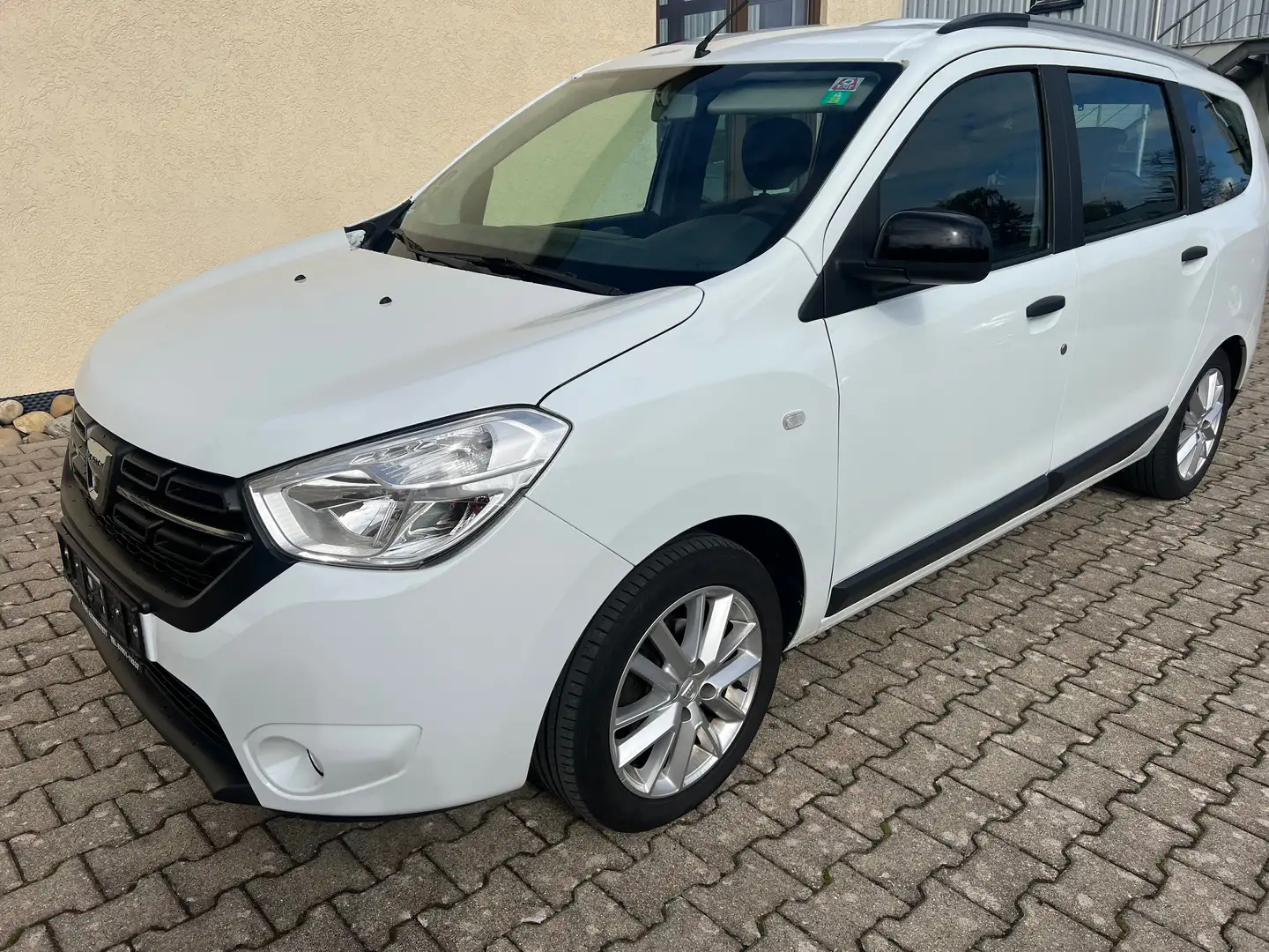 Dacia Lodgy Comfort Weiß - 2