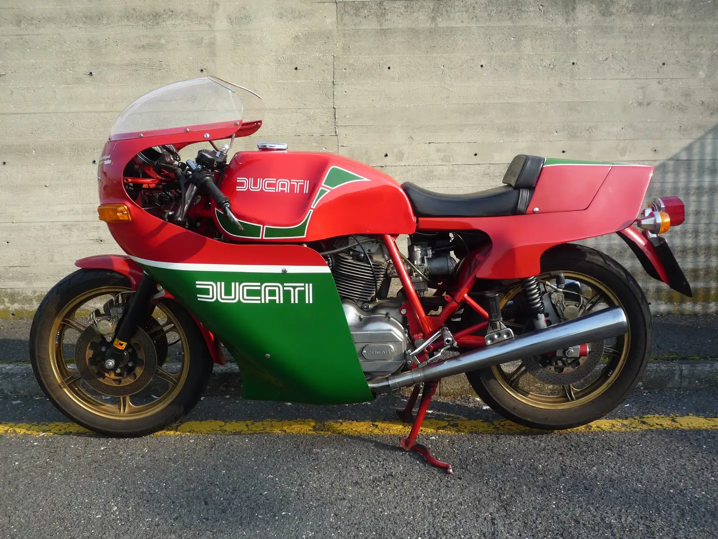 Ducati 900 MHR - 2