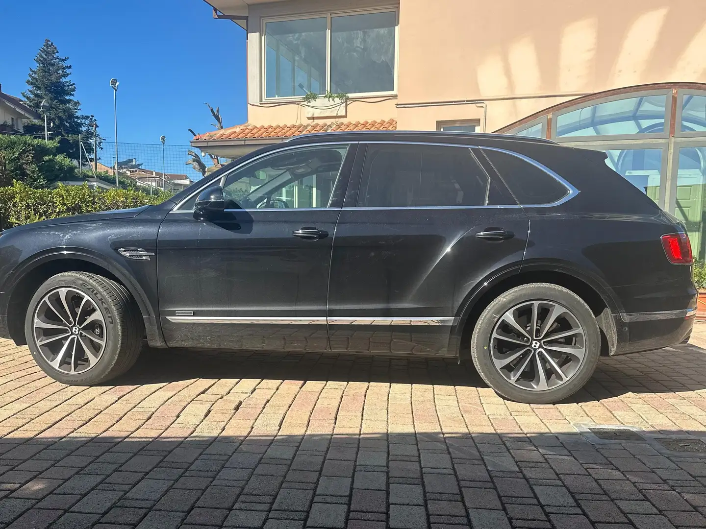 Bentley Bentayga Bentayga 4.0 V8 auto Diesel Nero - 2