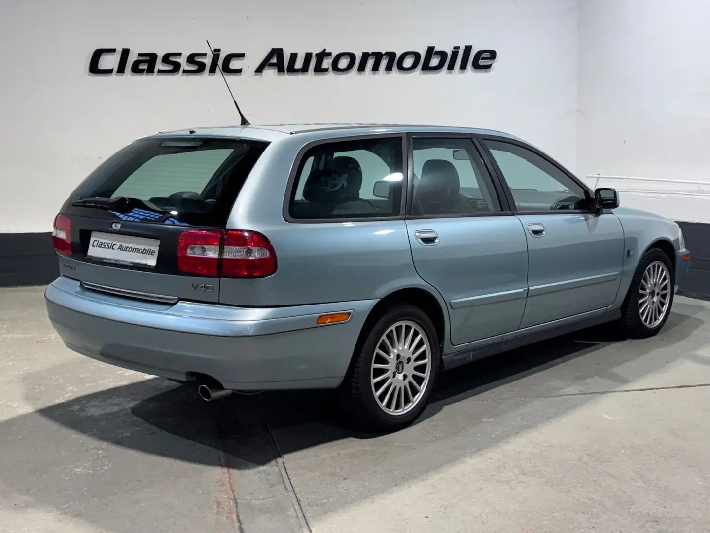 Volvo V40 2.0 *Automatik*Scheckheft*Viele Extras* - 2