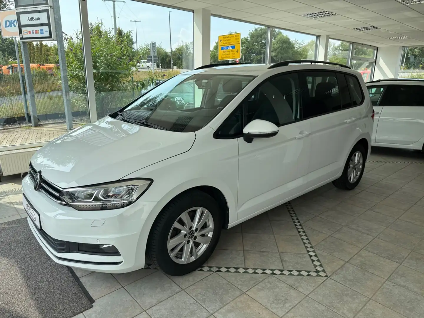 Volkswagen Touran Comfortline BMT 2.0TDI ACC LED MWST 1.HD Blanc - 1