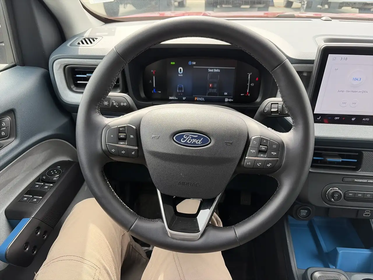 Ford Maverick снимка Ford Maverick