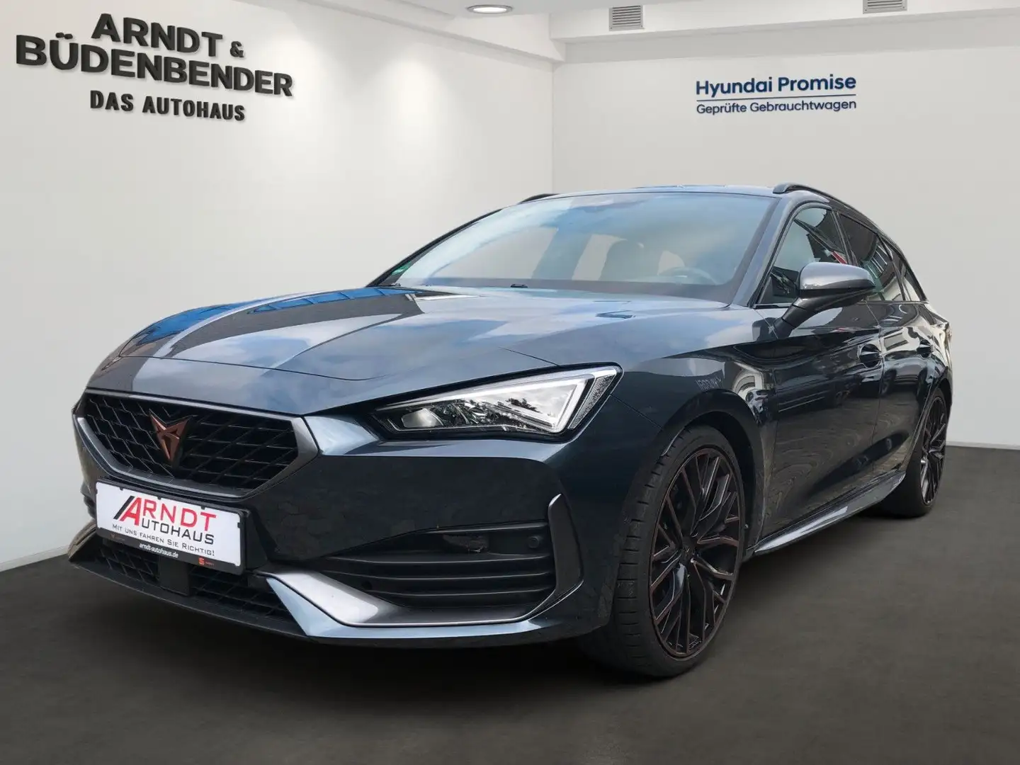 CUPRA Leon Sportstourer VZ 2.0 TSI 4Drive*PANO*AHK*BEA Gris - 1