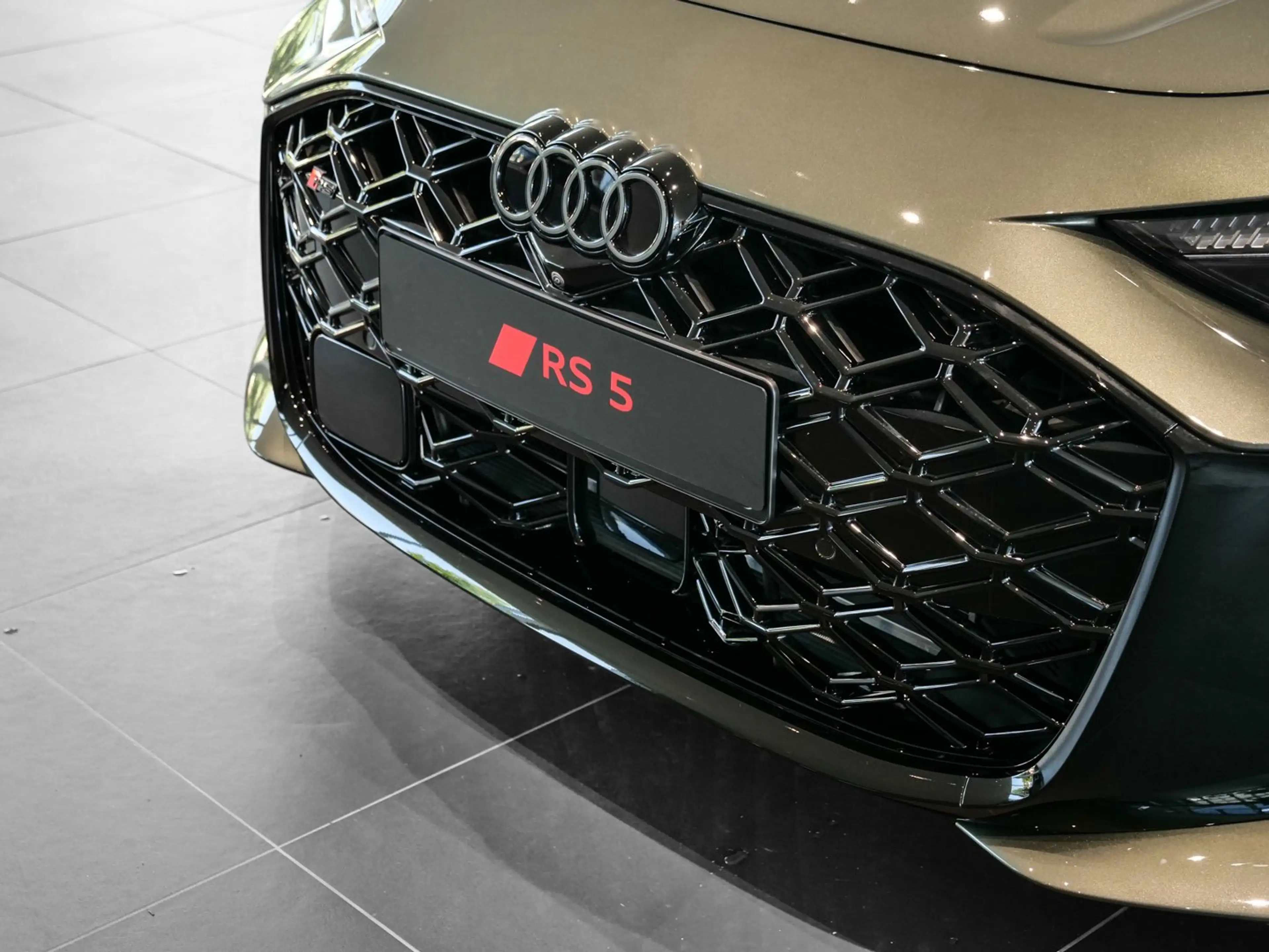 Audi RS5 RS 5 Limousine Tiptronic RS 5 Limousine 470 kW tip — photo 9