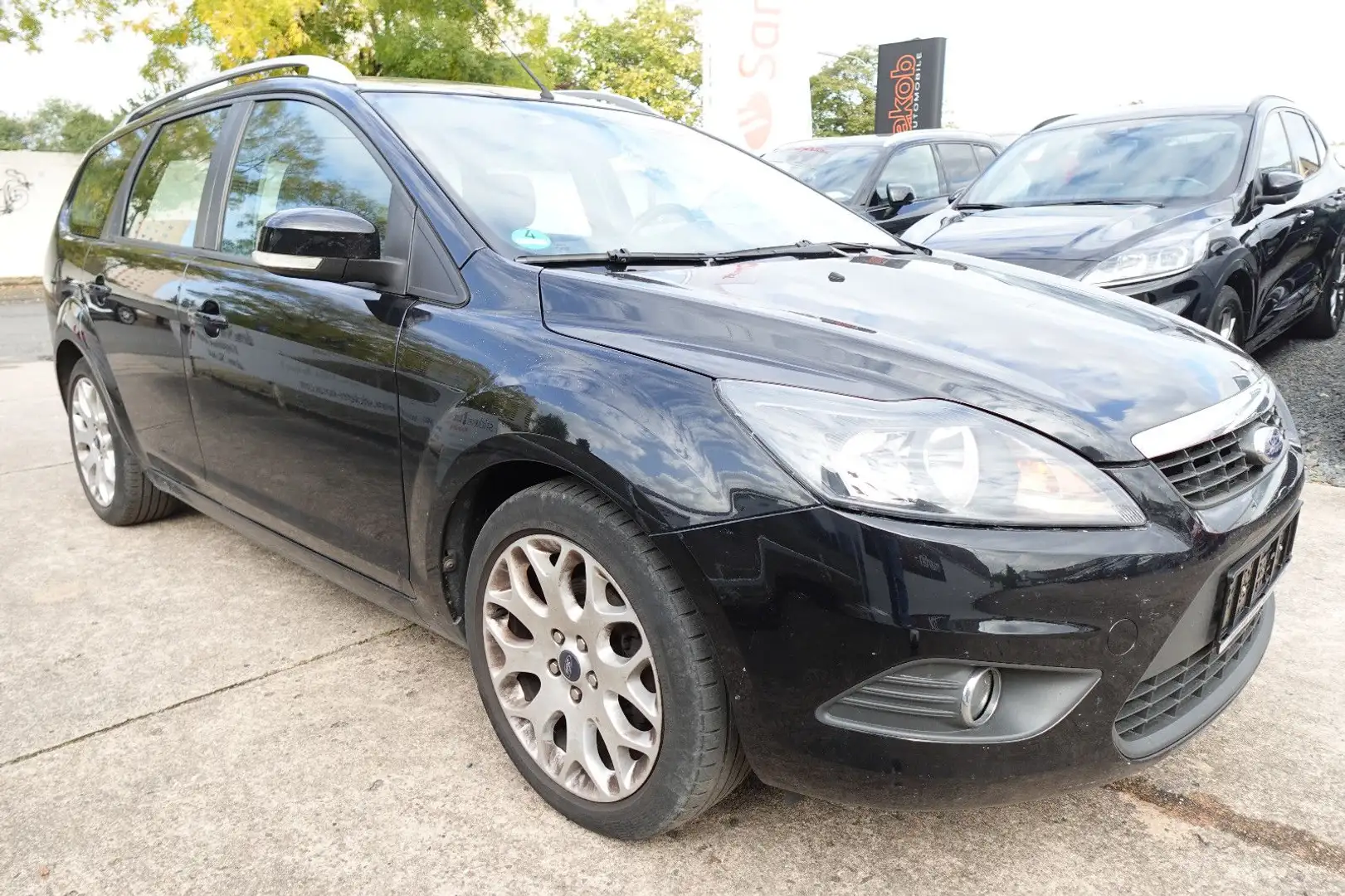Ford Focus 1,8 Black Magic Turnier Schwarz - 1