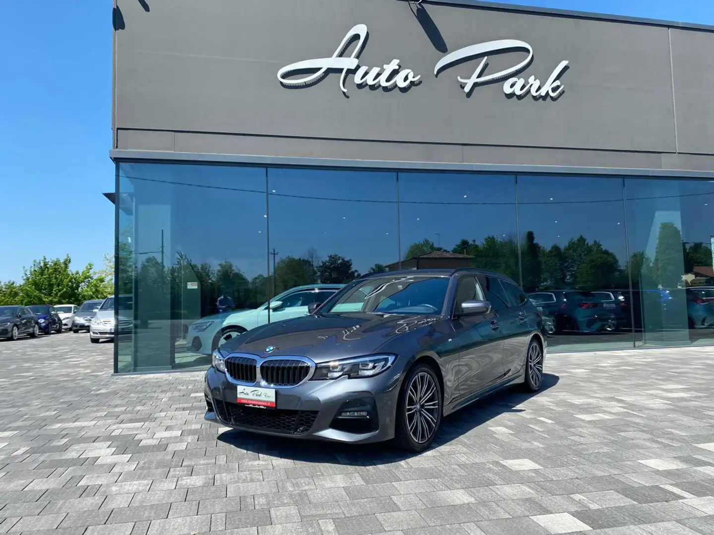 BMW 318 d 48V Touring M Sport Gris - 1