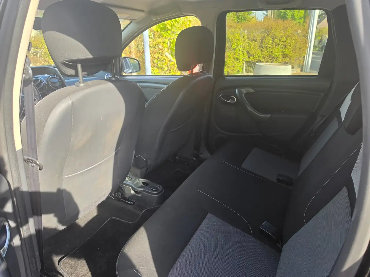 Dacia Duster — photo 12