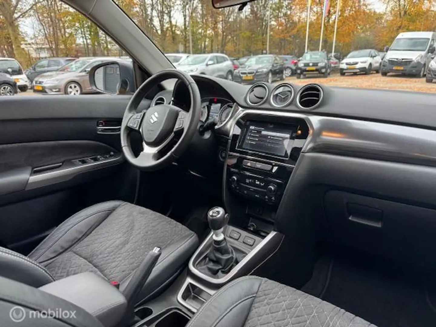 Suzuki Vitara 1.4 Boosterjet Stijl Panodak+Leder+Navi+Camera Gelb - 2