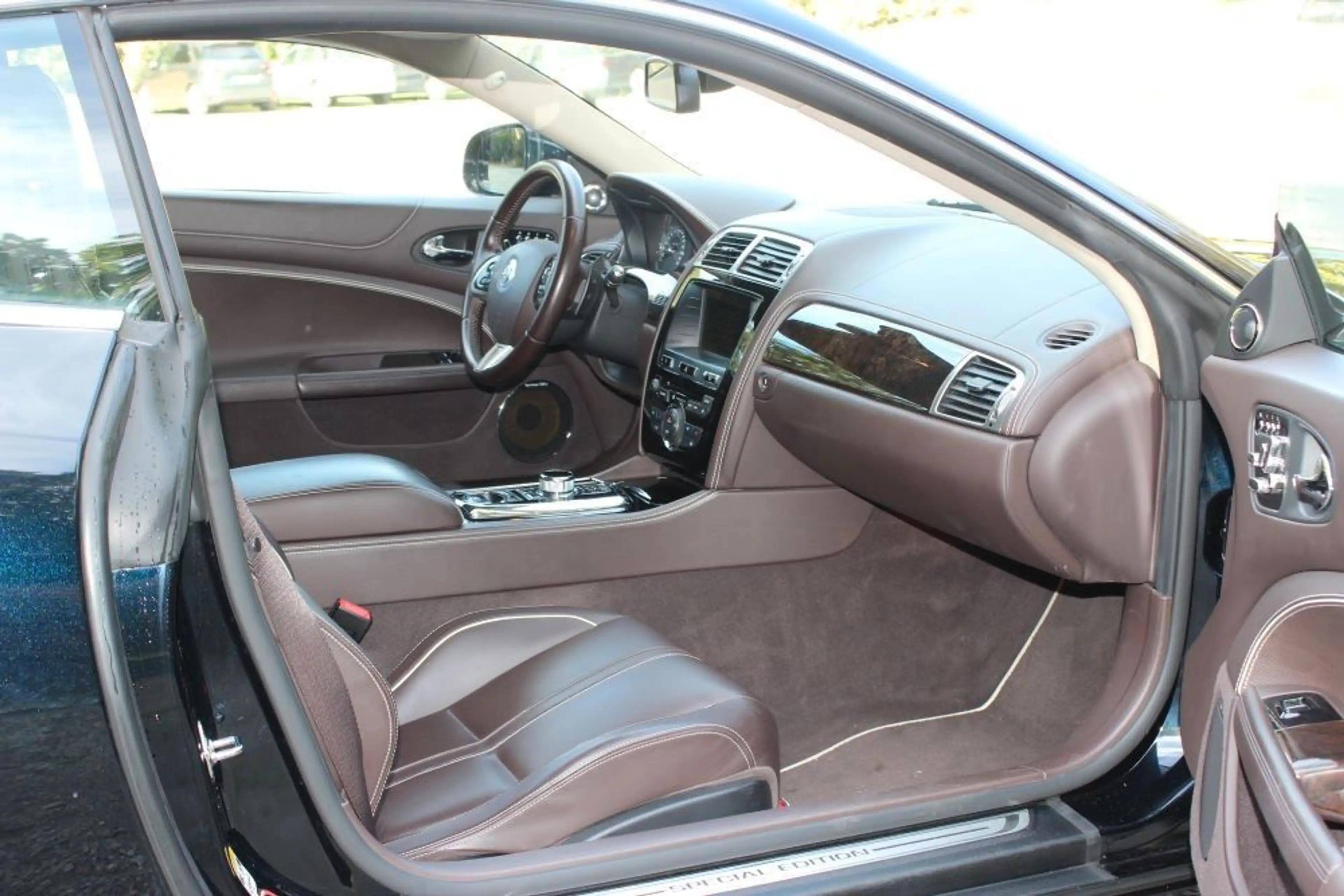 Jaguar XK 5.0 V8 Coupé Special edition 3 Jahre Garantie — photo 9