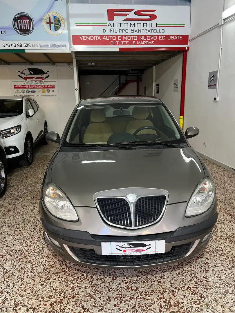 Lancia Ypsilon 1.2 8v Oro Giallo - 1