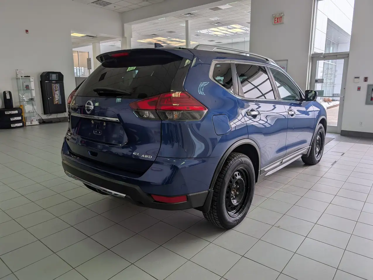 Nissan Rogue снимка Nissan Rogue