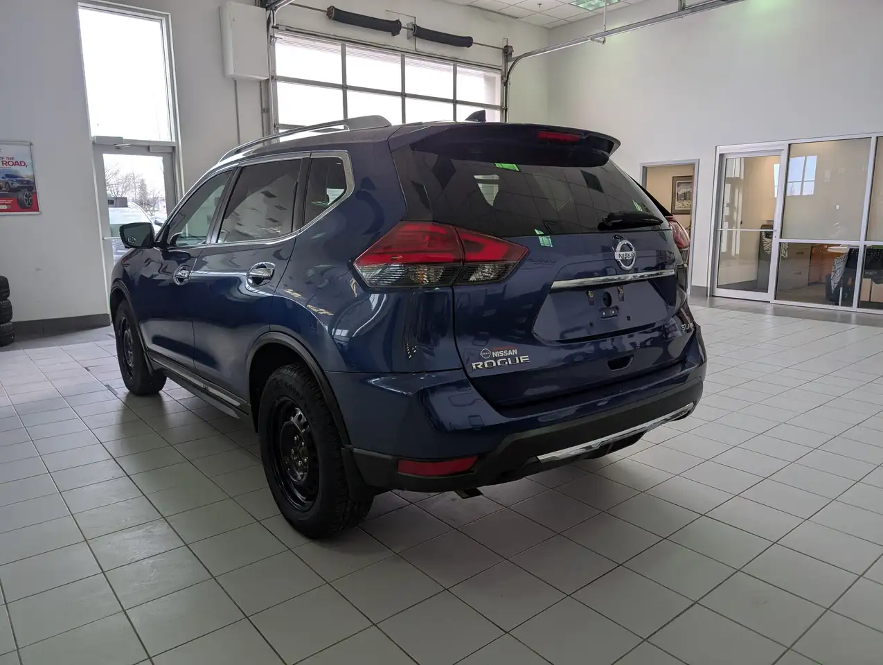 Nissan Rogue снимка Nissan Rogue