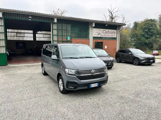 Volkswagen T6 Caravelle 2.0 TDI 150CV DSG Comfortline Passo lungo 8 posti