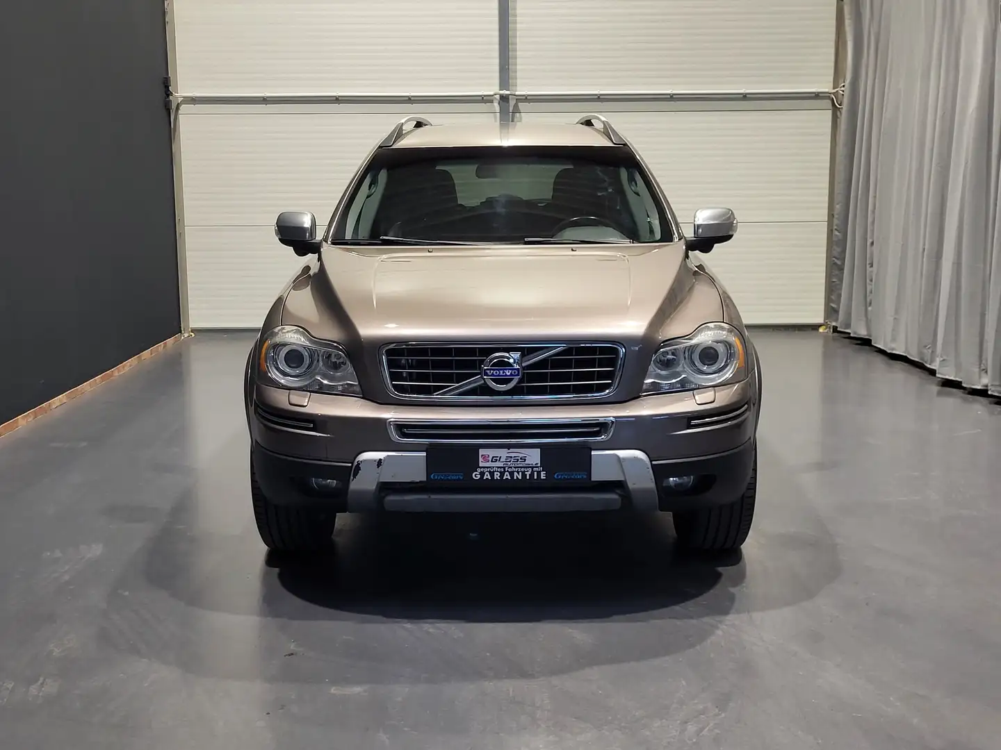 Volvo XC90 2.4 D5 Executive *Leder| Navi| 7 Sitze* Gris - 2