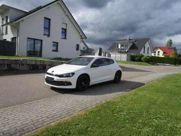1.4 TSI 118 kW Match - Navi - Klima - PDC ..