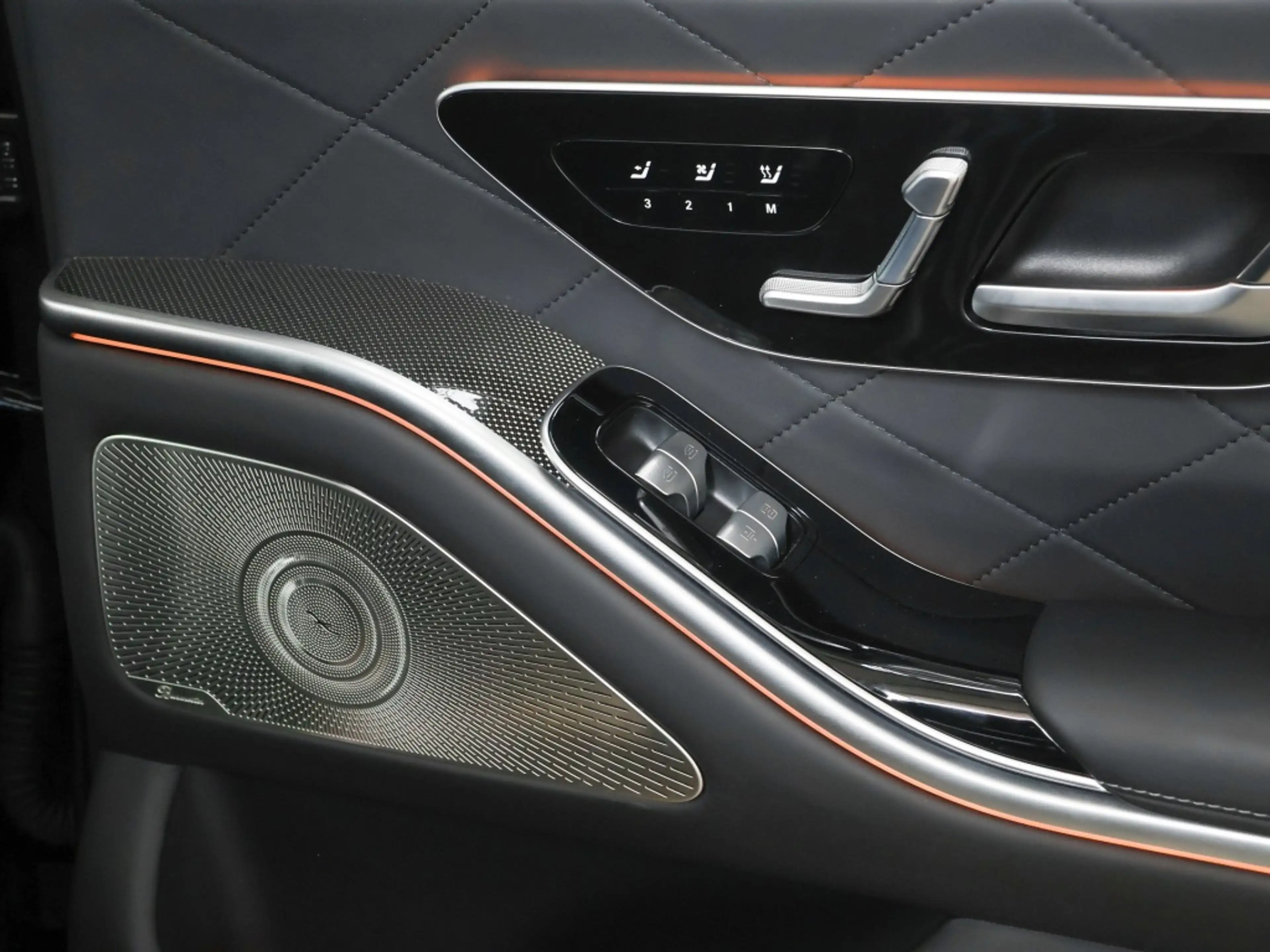 Mercedes-Benz S 500 4M L AMG-Sport/Pano/Sitzkl/AIRM/HAL/HUD/21 — photo 10