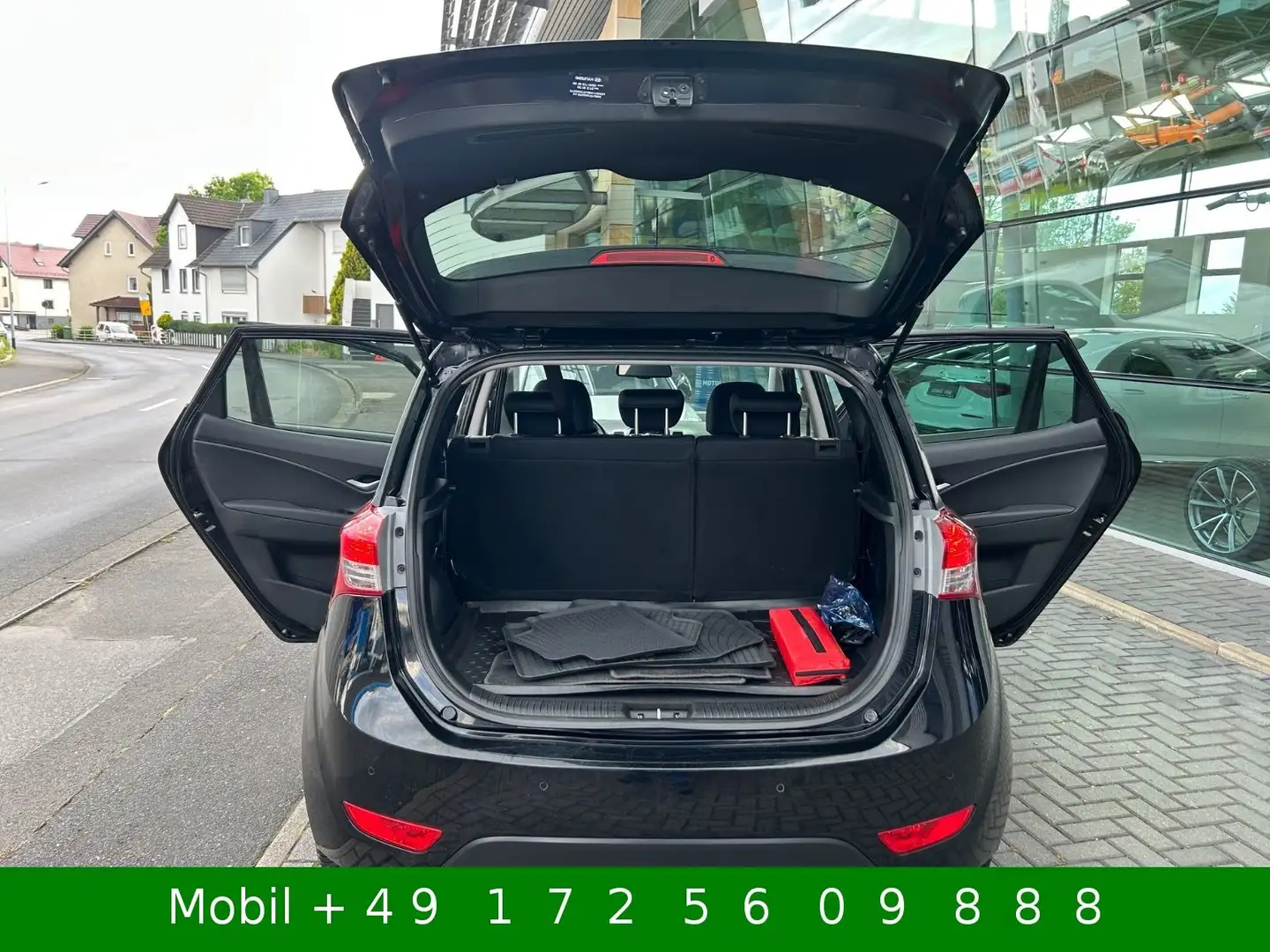 Hyundai iX20 Comfort Automatik Klimaa. M+S Sitzh. 1.Hd Fekete - 2