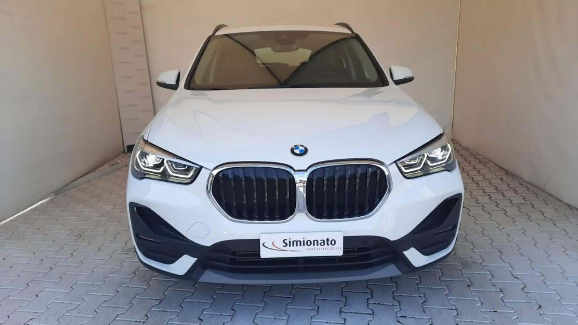 BMW X1 xDrive25e Business Advantage Bianco - 2