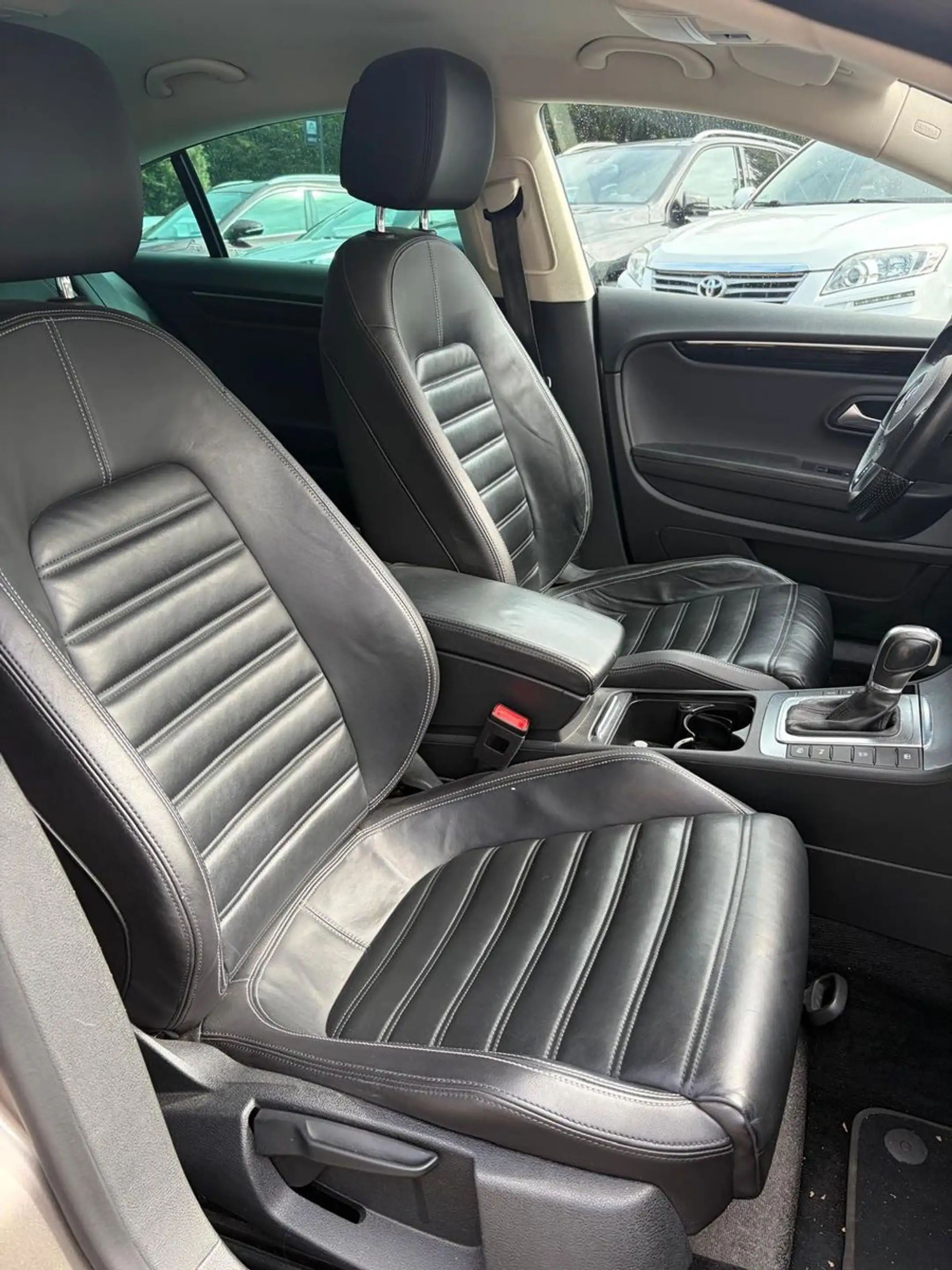 Volkswagen Passat CC R-Line — photo 9