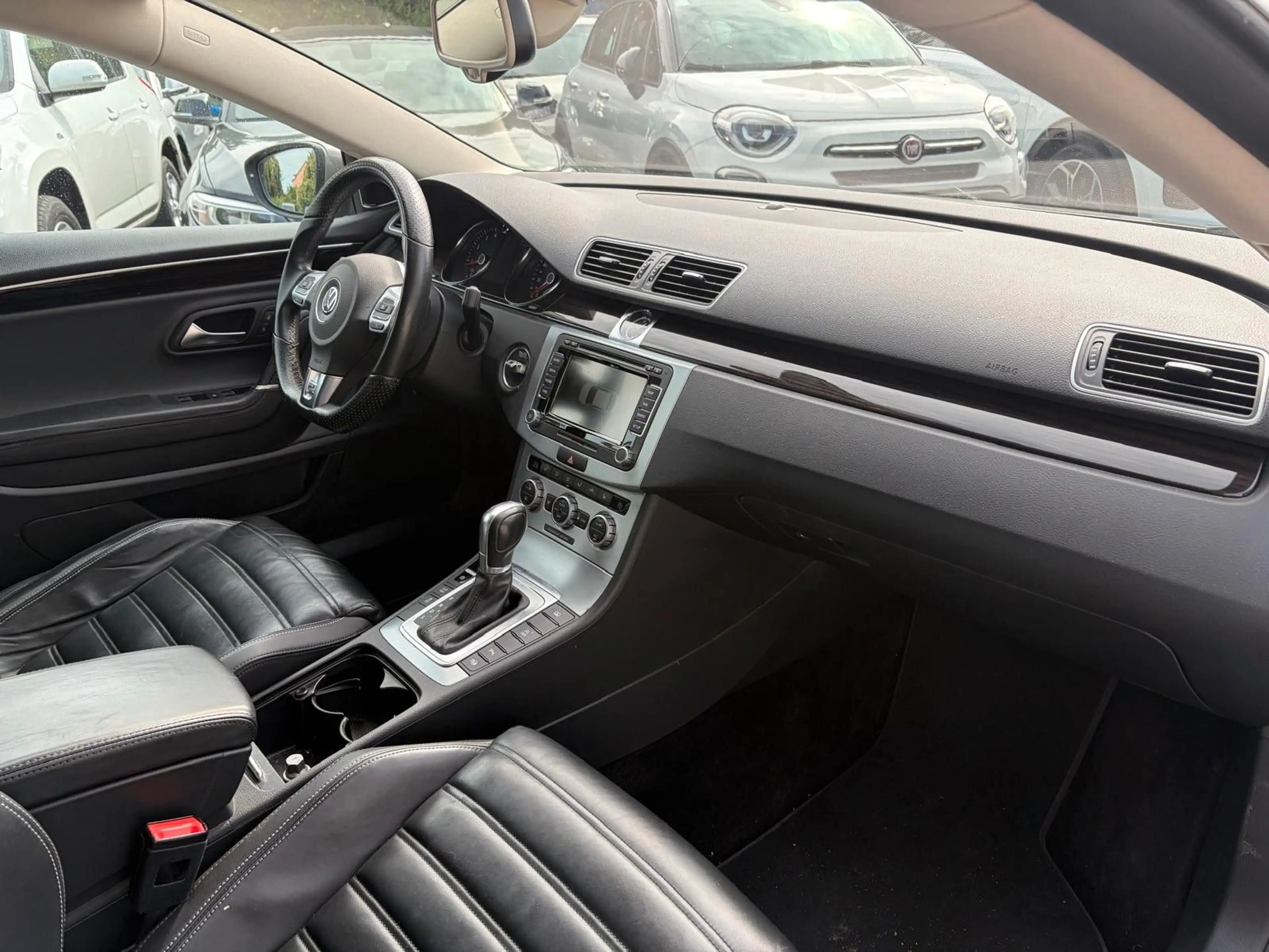Volkswagen Passat CC R-Line — photo 10