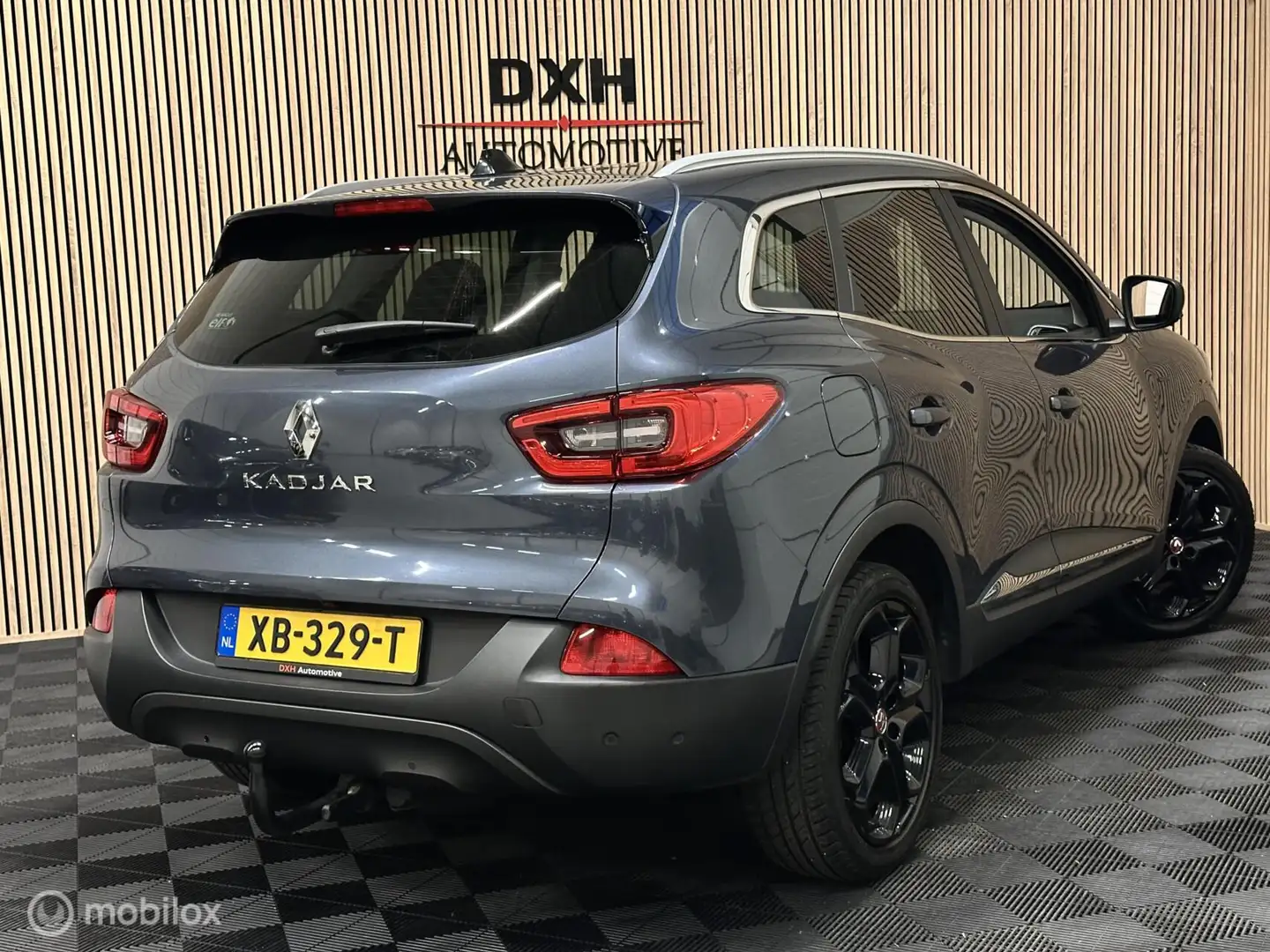 Renault Kadjar 1.2 TCe BlackEdition BOSE LEDER TREKHK STOELV Grigio - 2
