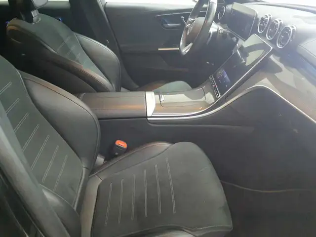 Mercedes-Benz C-Class view 8