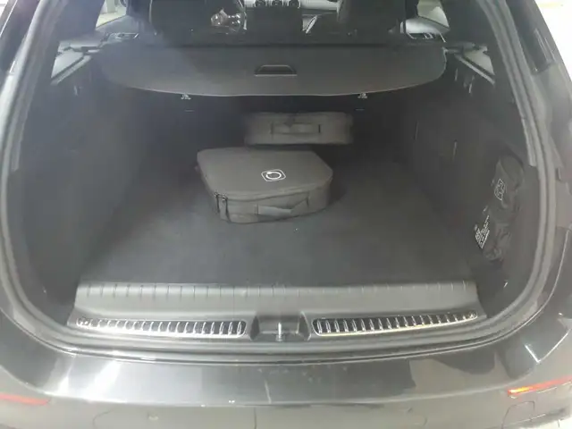 Mercedes-Benz C-Class view 15