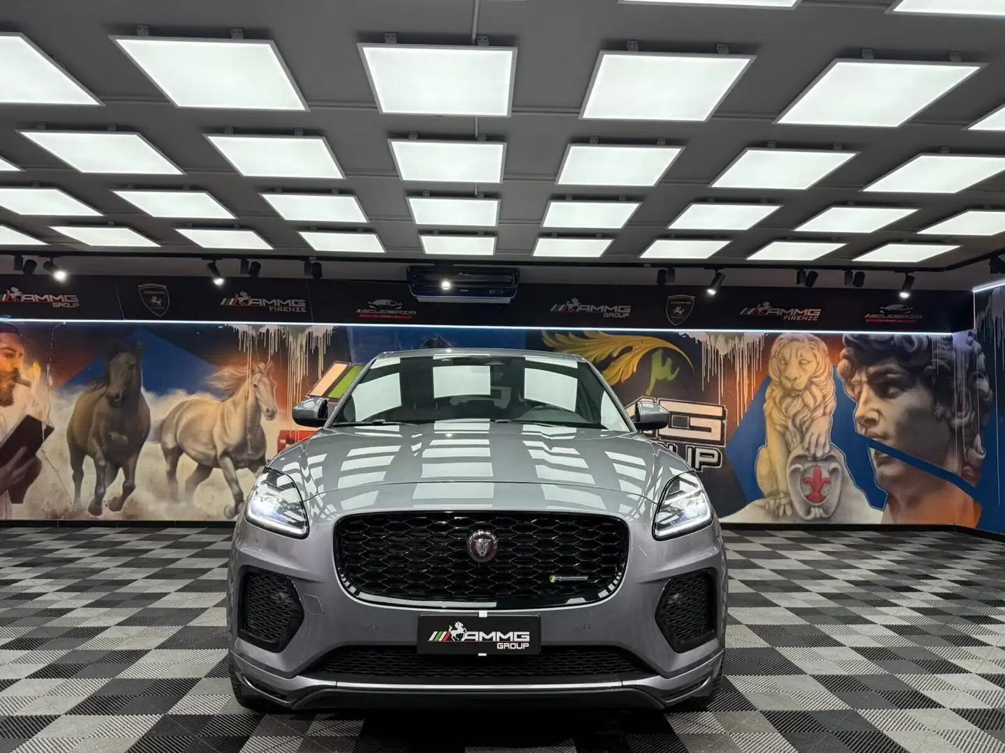 Jaguar E-Pace E-Pace 2.0D I4 204 CV AWD Auto R-Dynamic HSE Gris - 2