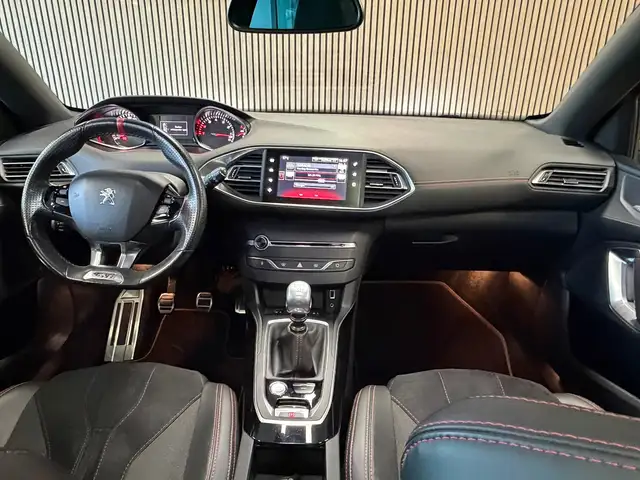 Peugeot 308 view 12