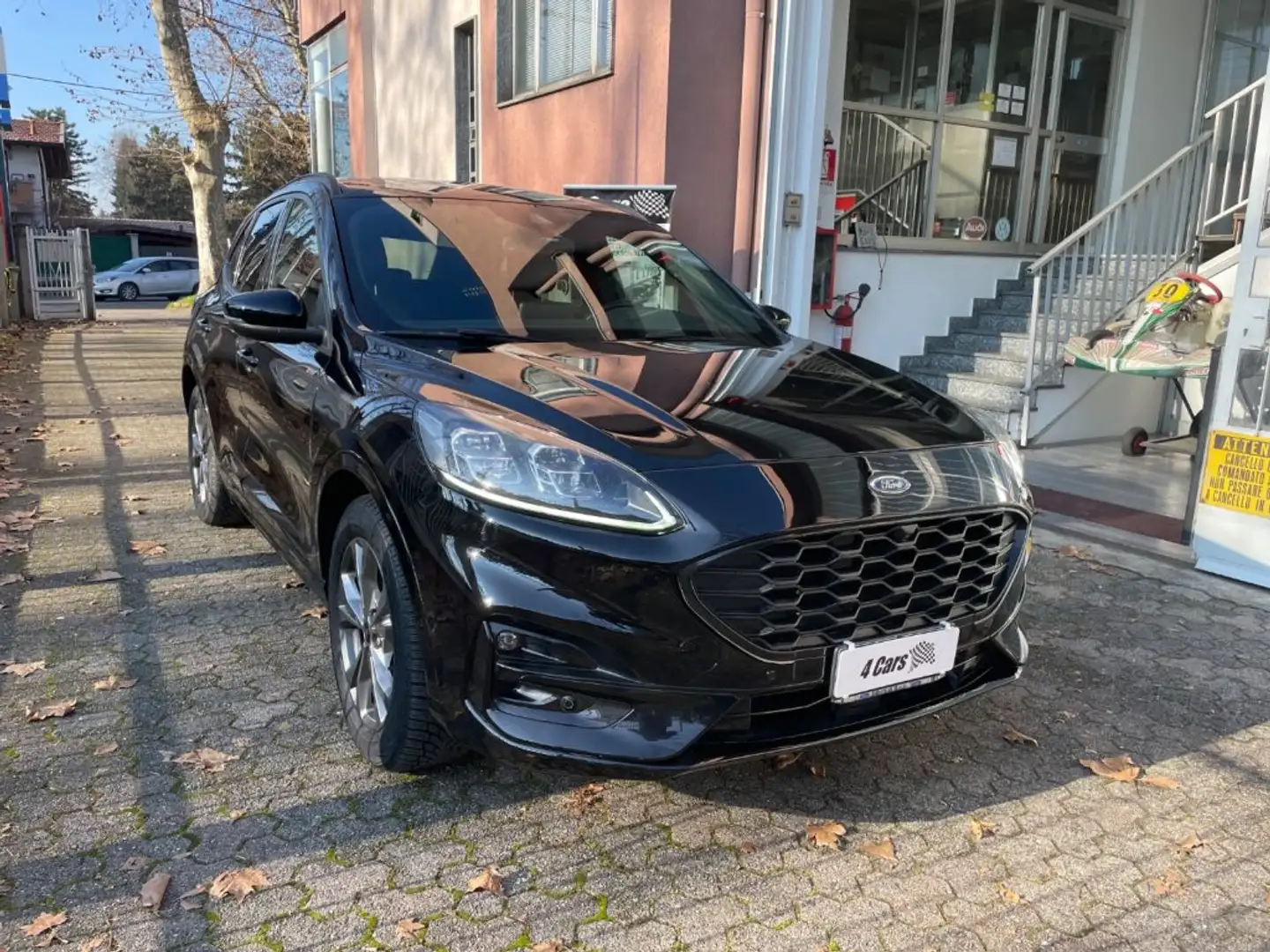 Ford Kuga 2.5 Plug In Hybrid 225 CV CVT 2WD ST-Line Noir - 2