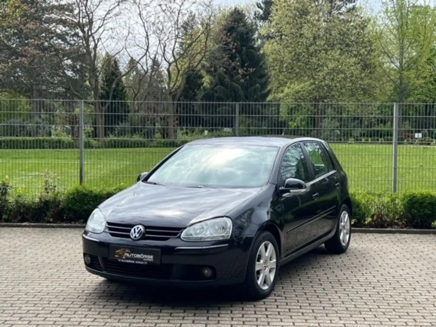 Volkswagen Golf V 1,4l Service & Zahnriemne Neu/Sitzheizung Zwart - 2