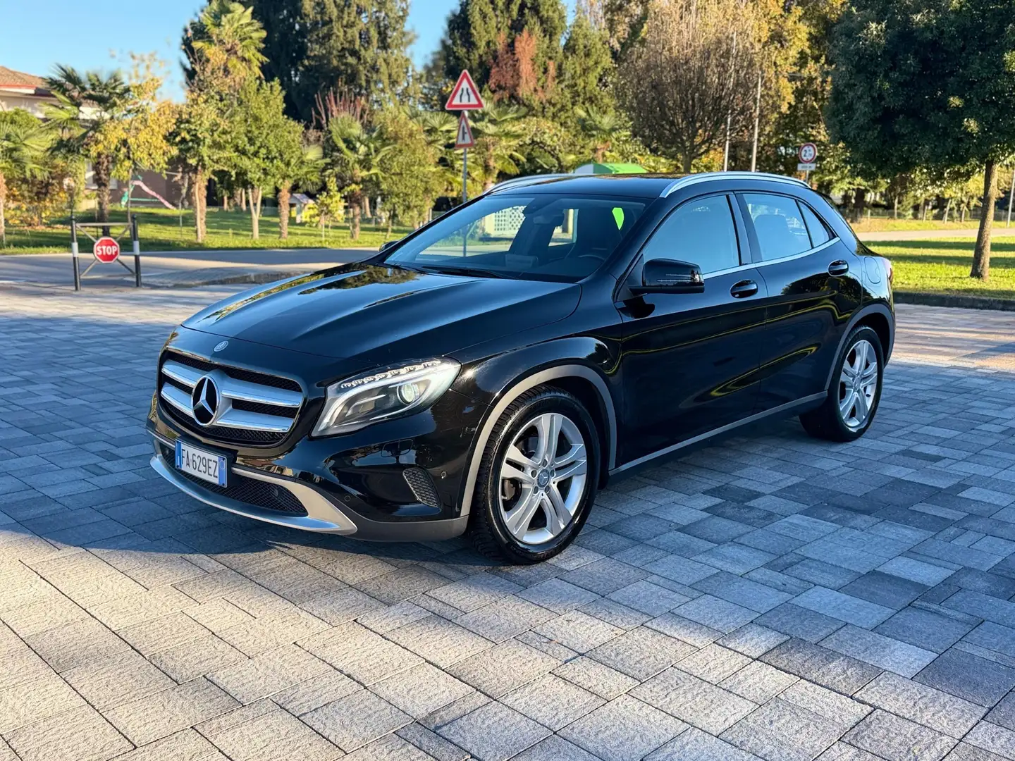 Mercedes-Benz GLA 200 d (cdi) Premium automatic(Neopatentati) - 1