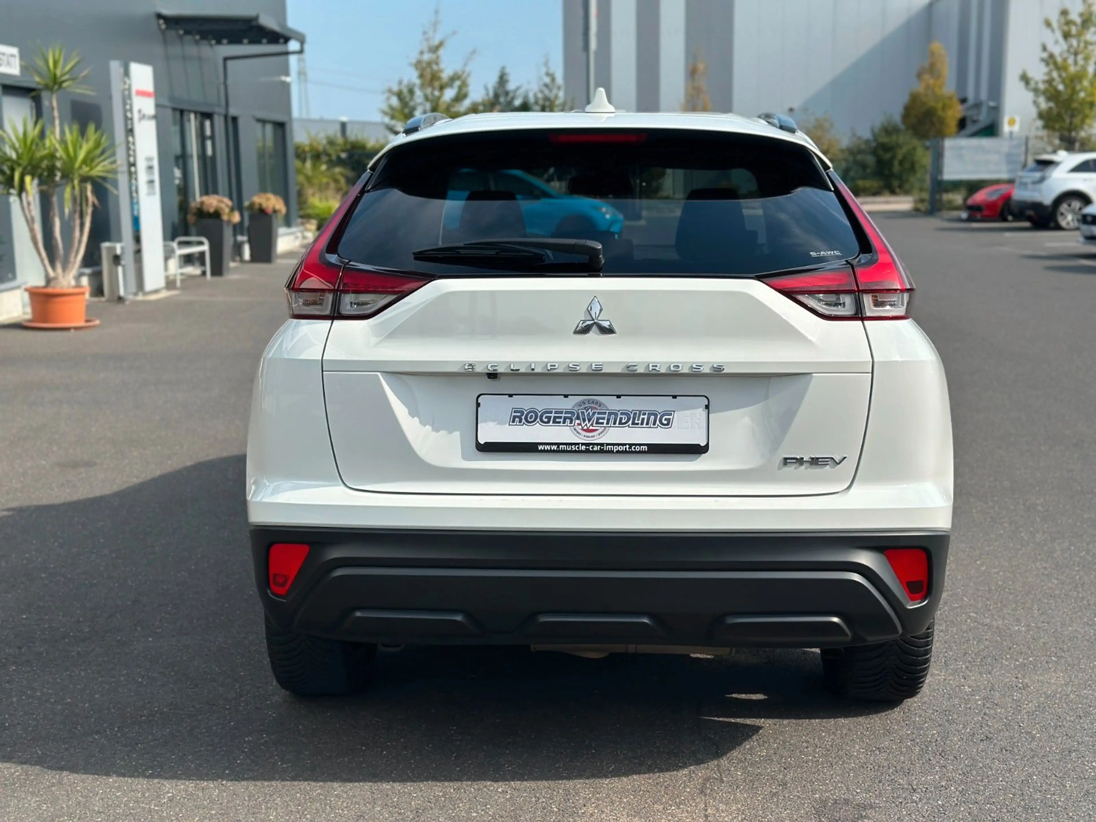 Mitsubishi Eclipse Cross Basis Hybrid 4WD — photo 6