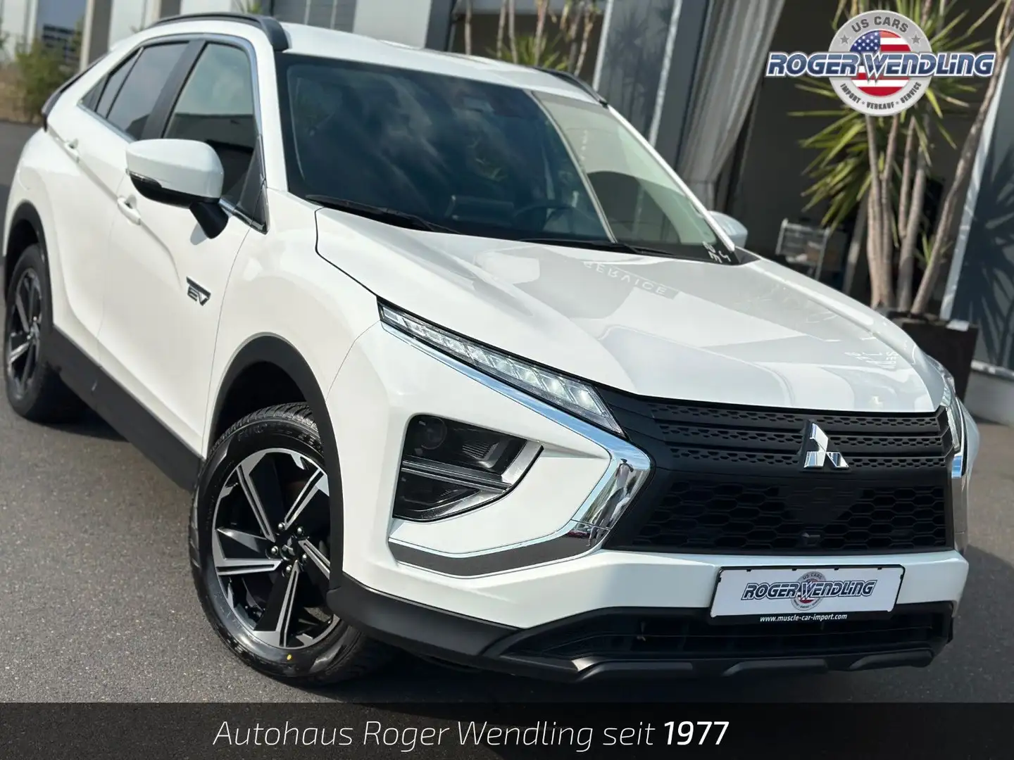 Mitsubishi Eclipse Cross Basis Hybrid 4WD Weiß - 1
