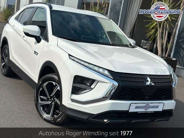 Imagine Mitsubishi Eclipse Cross Basis Hybrid 4WD