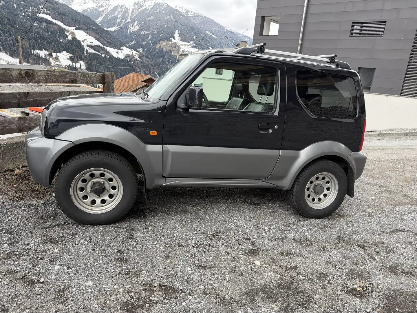 Suzuki Jimny VX - 1