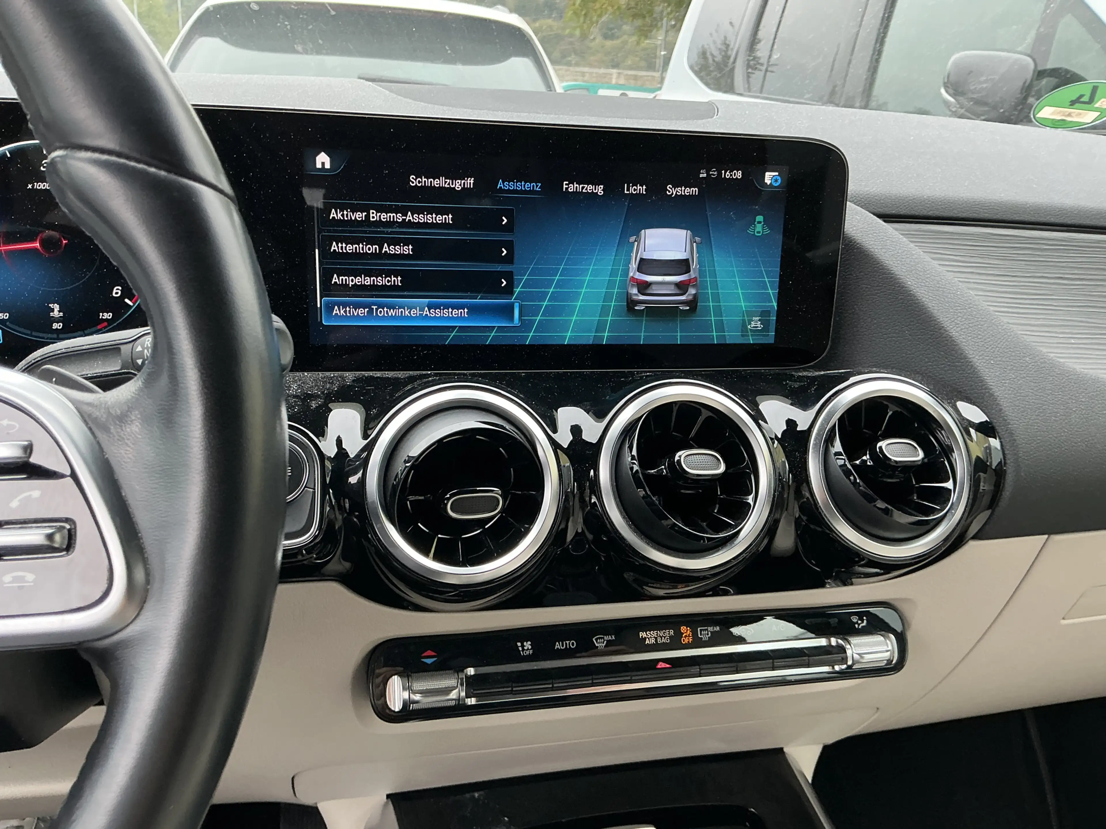 Mercedes-Benz B 220 d Business Leder R.Cam Navi ACC AHK LED — photo 12