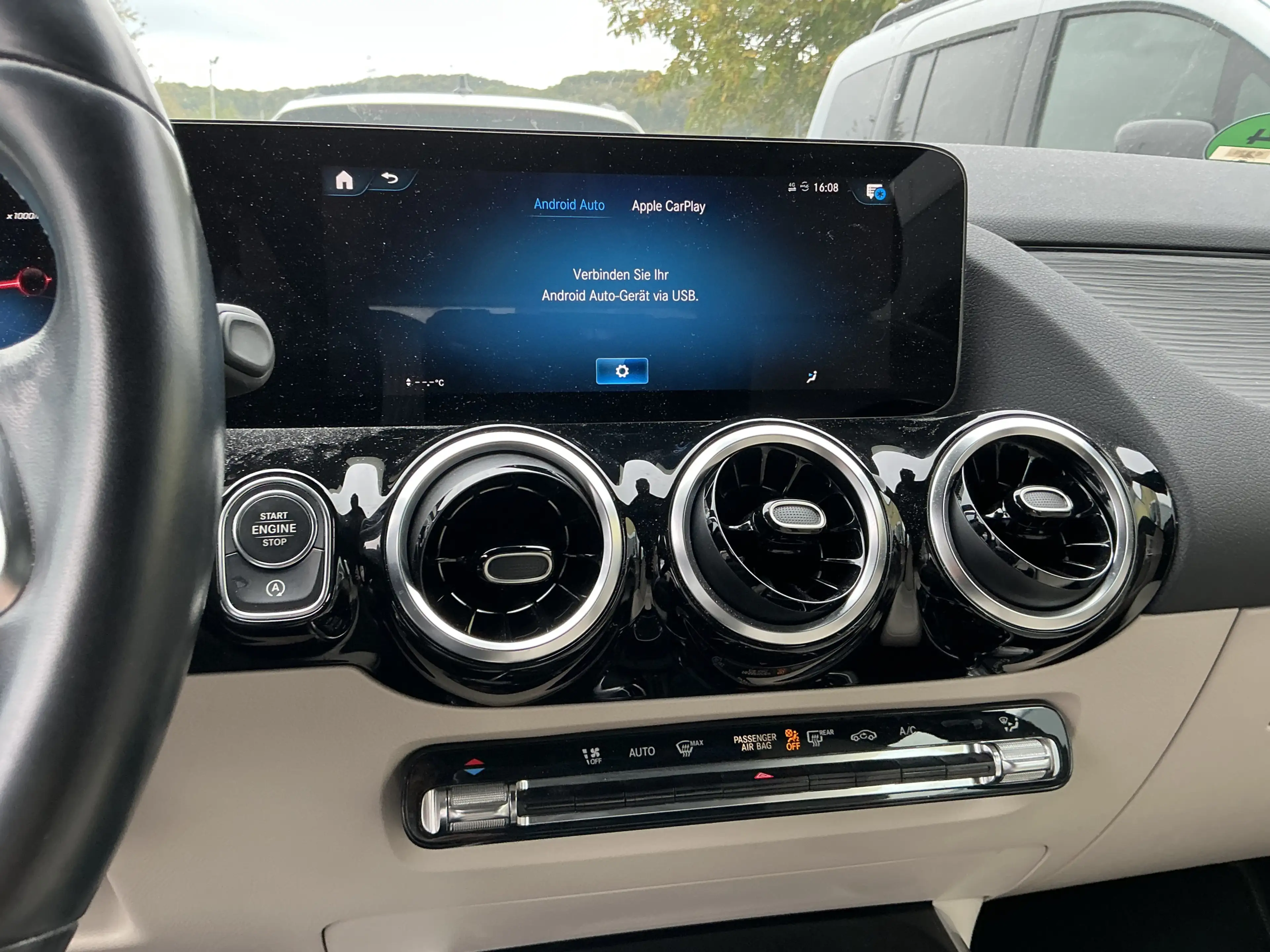 Mercedes-Benz B 220 d Business Leder R.Cam Navi ACC AHK LED — photo 10