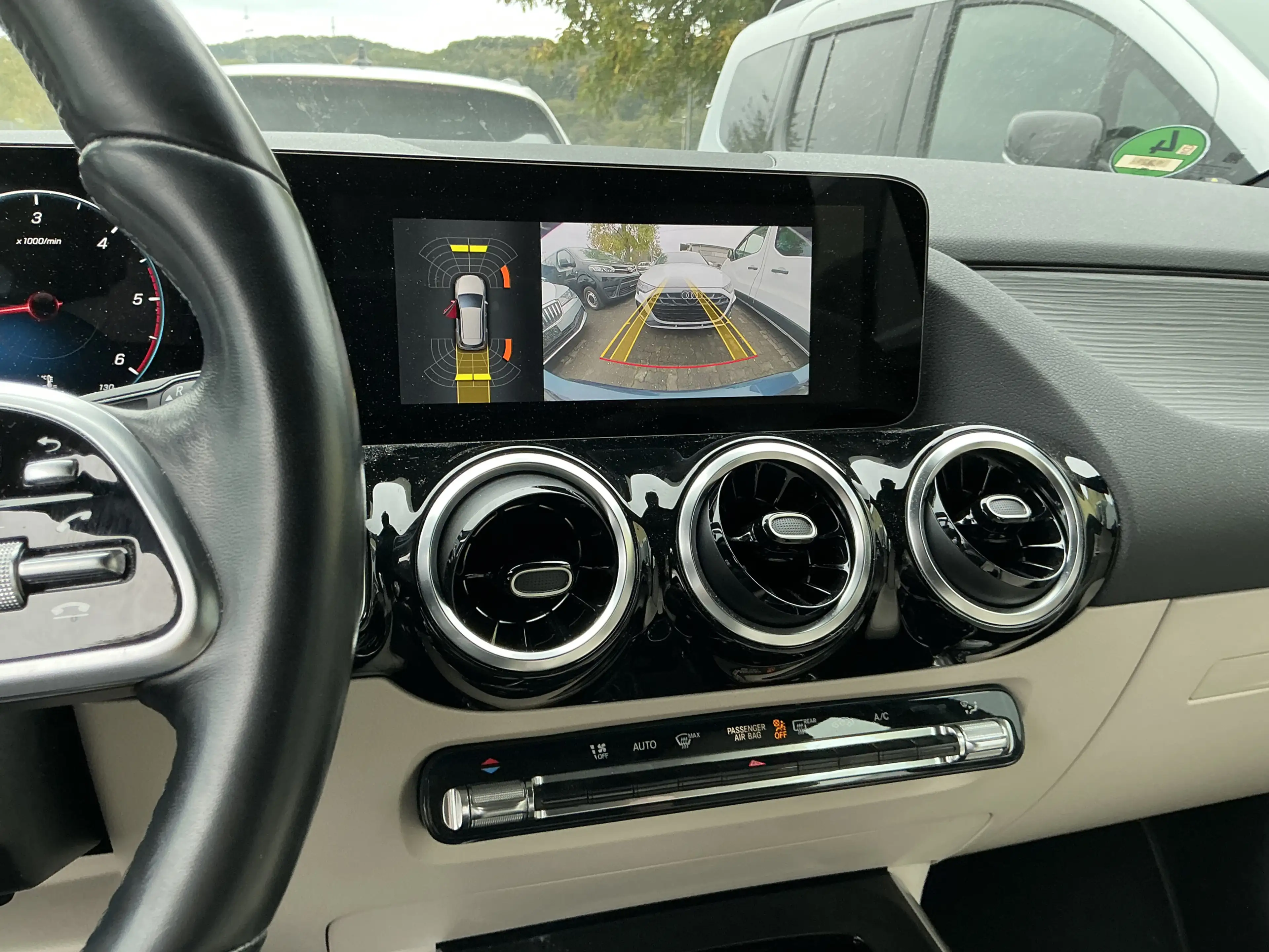 Mercedes-Benz B 220 d Business Leder R.Cam Navi ACC AHK LED — photo 8