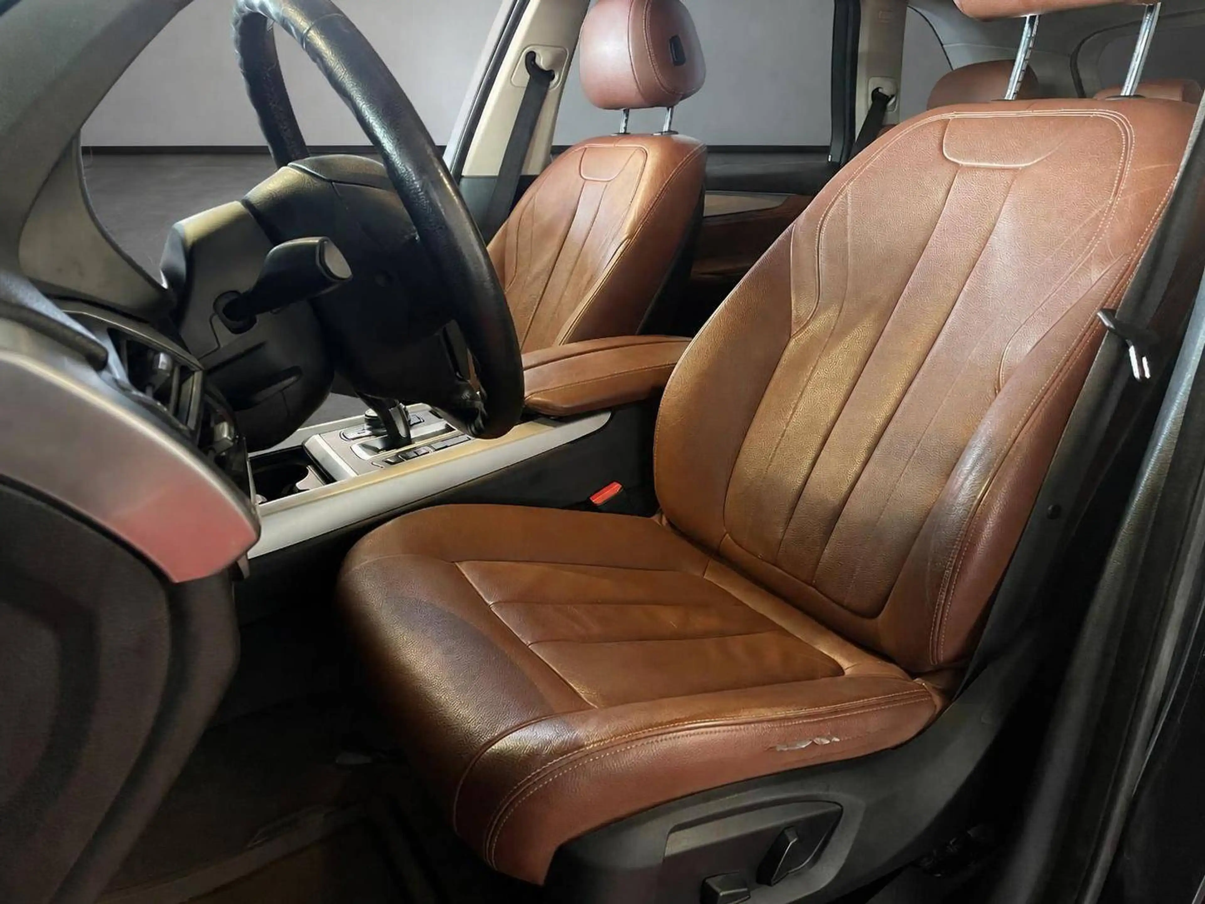 BMW X5 sDrive 25 d — photo 10