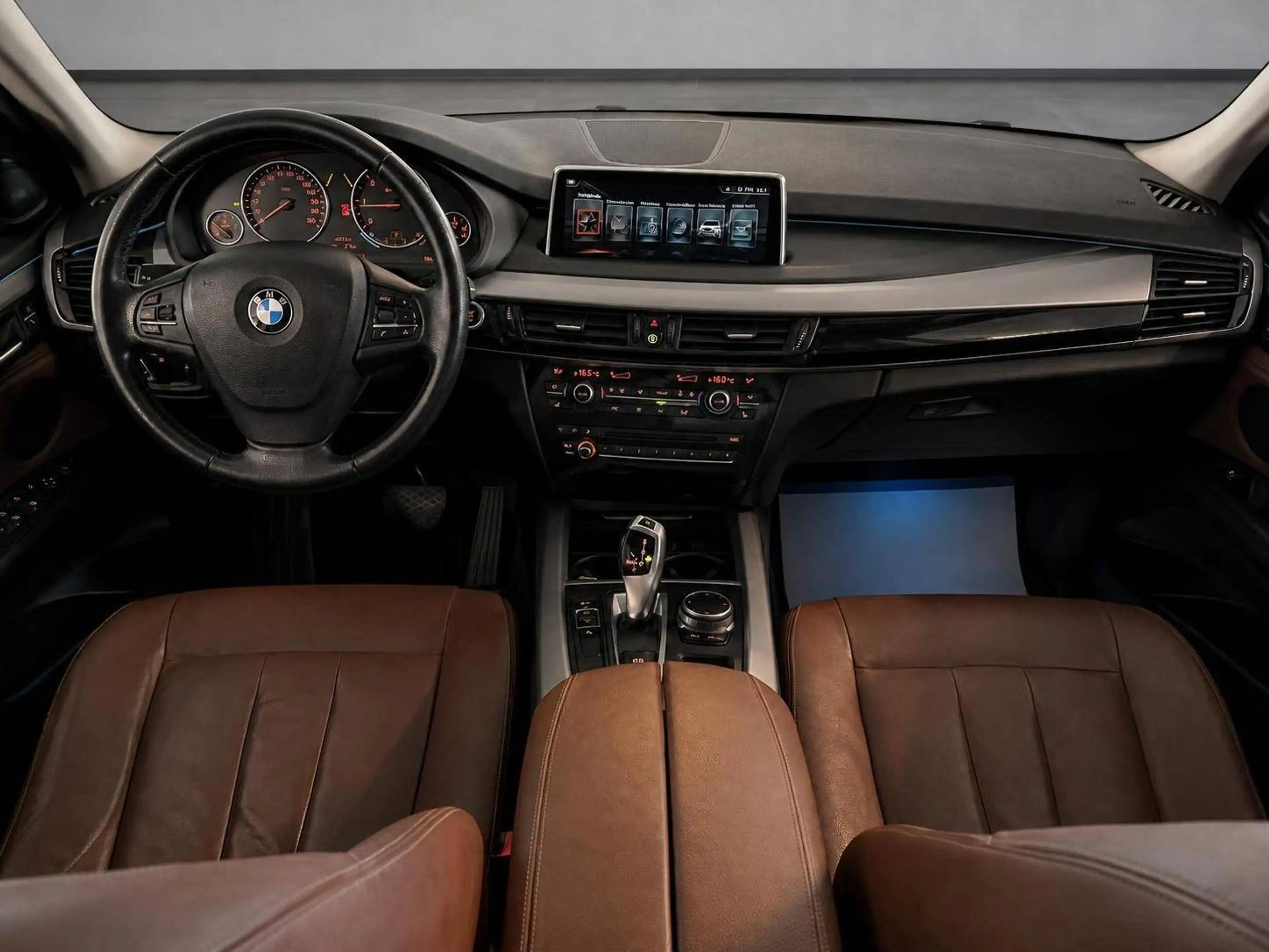 BMW X5 sDrive 25 d — photo 13
