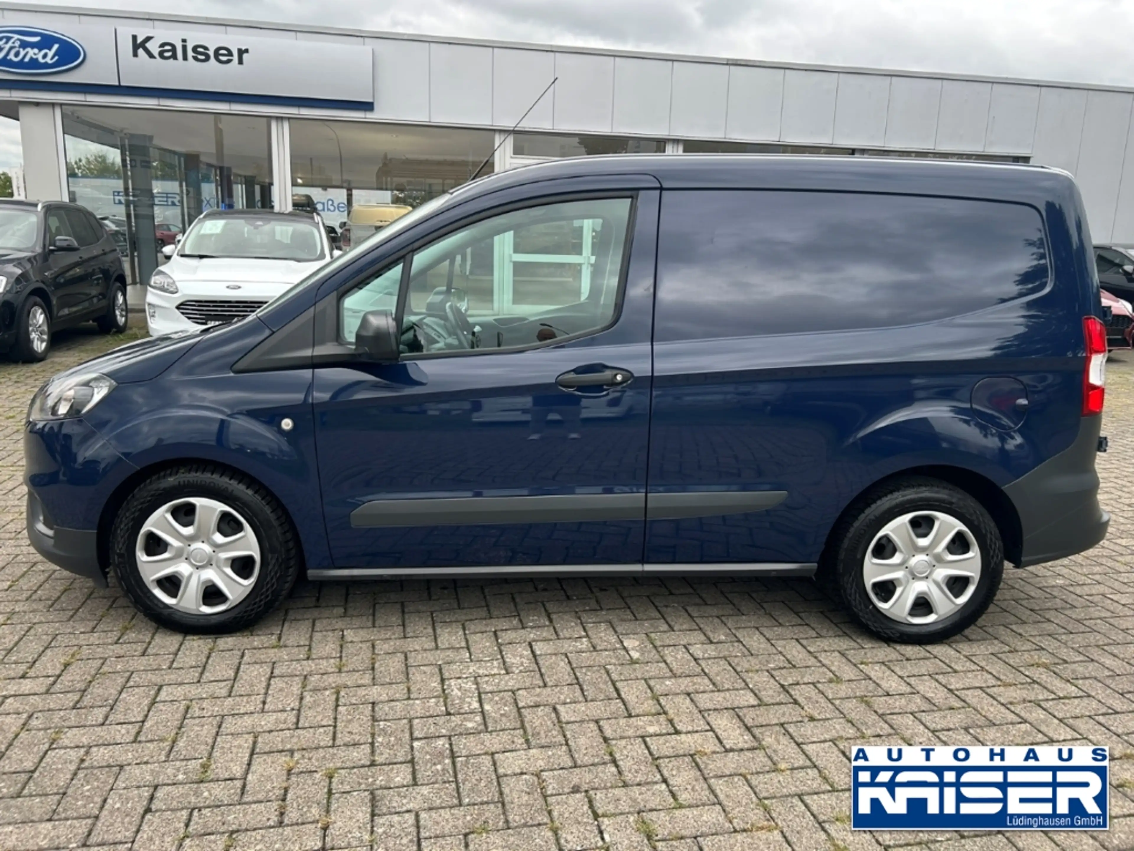 Ford Transit Courier Trend — photo 2