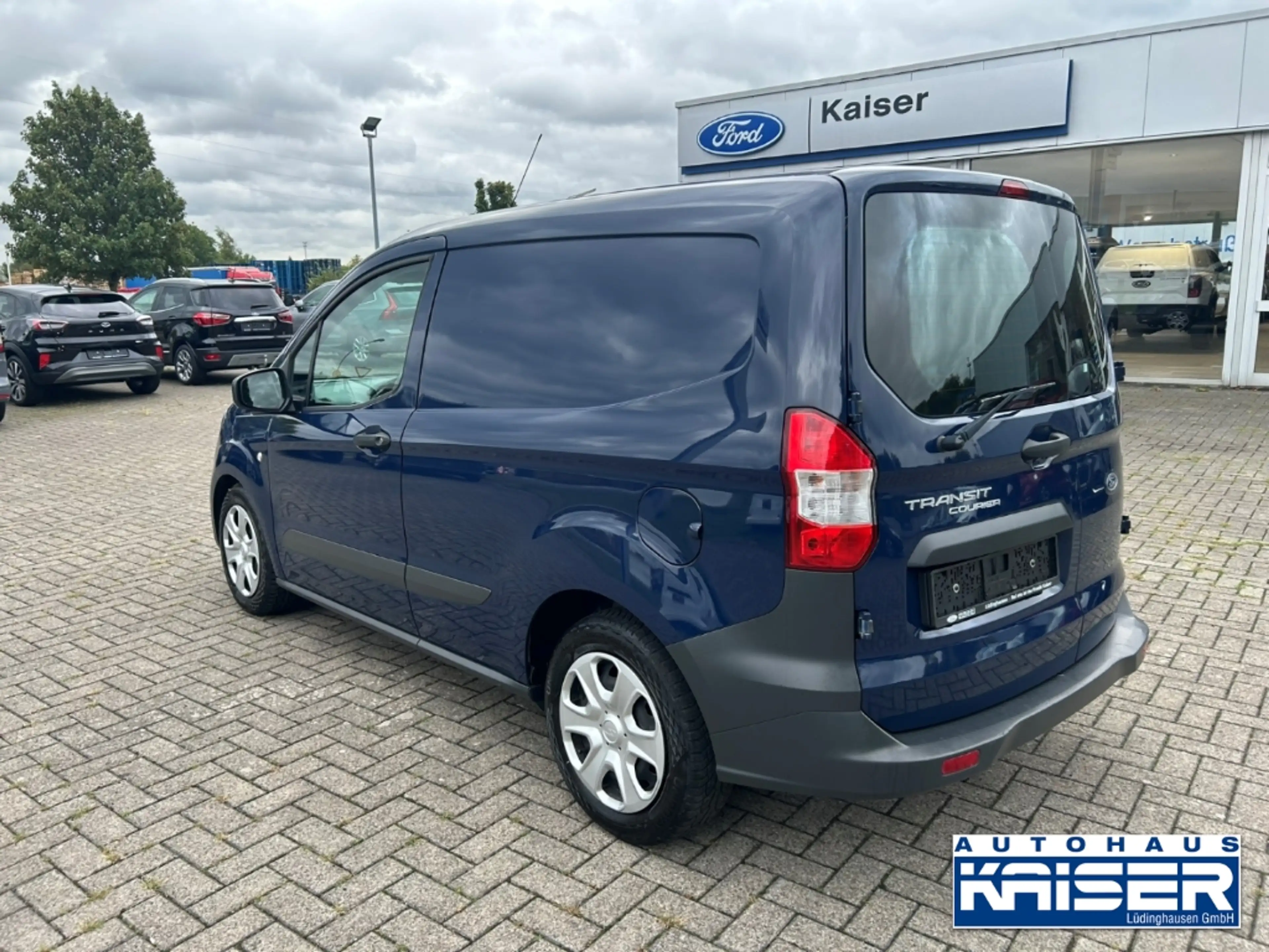 Ford Transit Courier Trend — photo 3