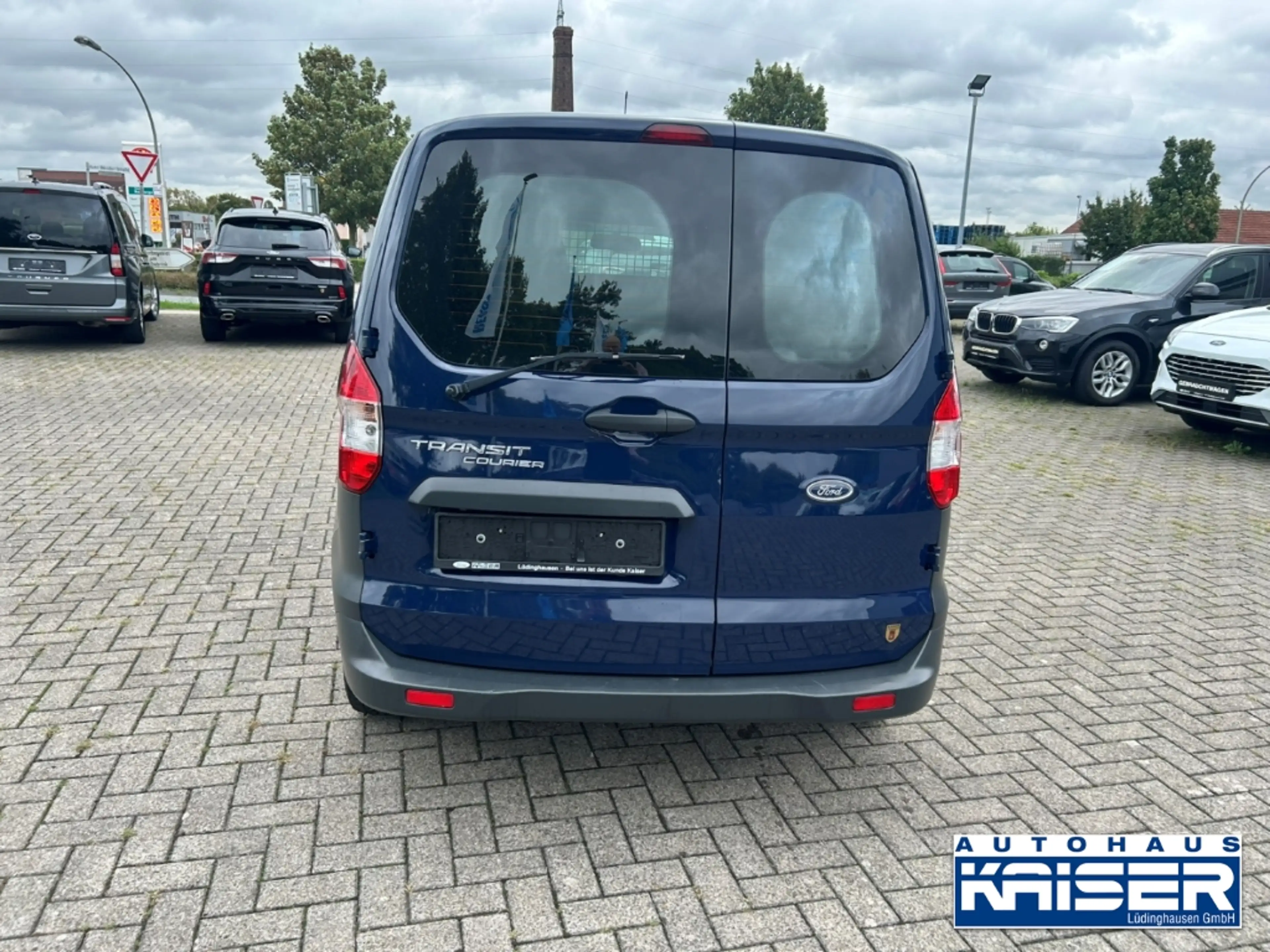 Ford Transit Courier Trend — photo 4