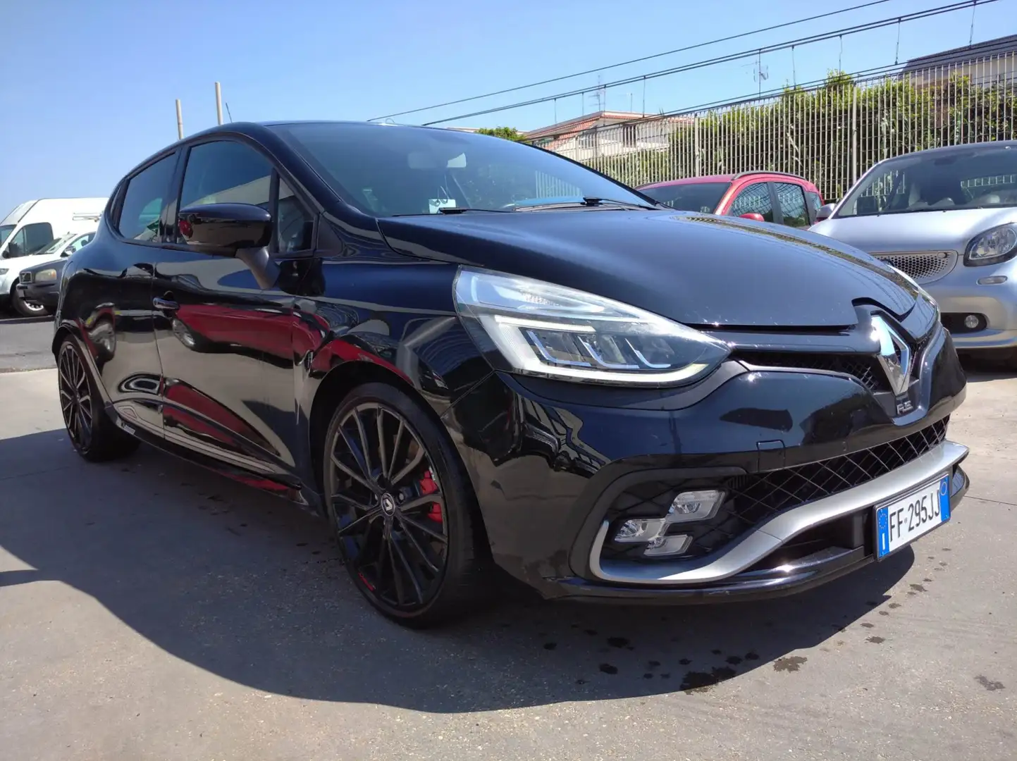 Renault Clio 5p 1.6 RS Trophy 220cv edc Nero - 2